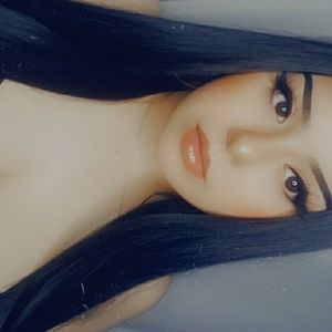 Meet your Posher, Saraiah